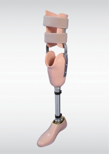 Proteza de gamba modulara cu manson de prindere pe coapsa